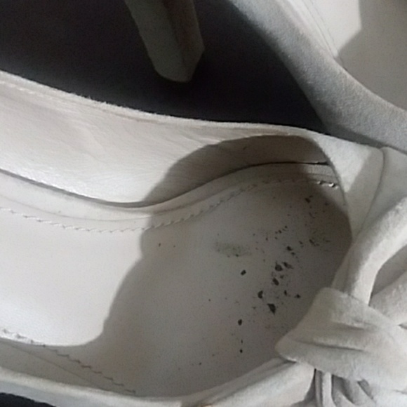 Louis Vuitton Heels - Picture 7 of 7